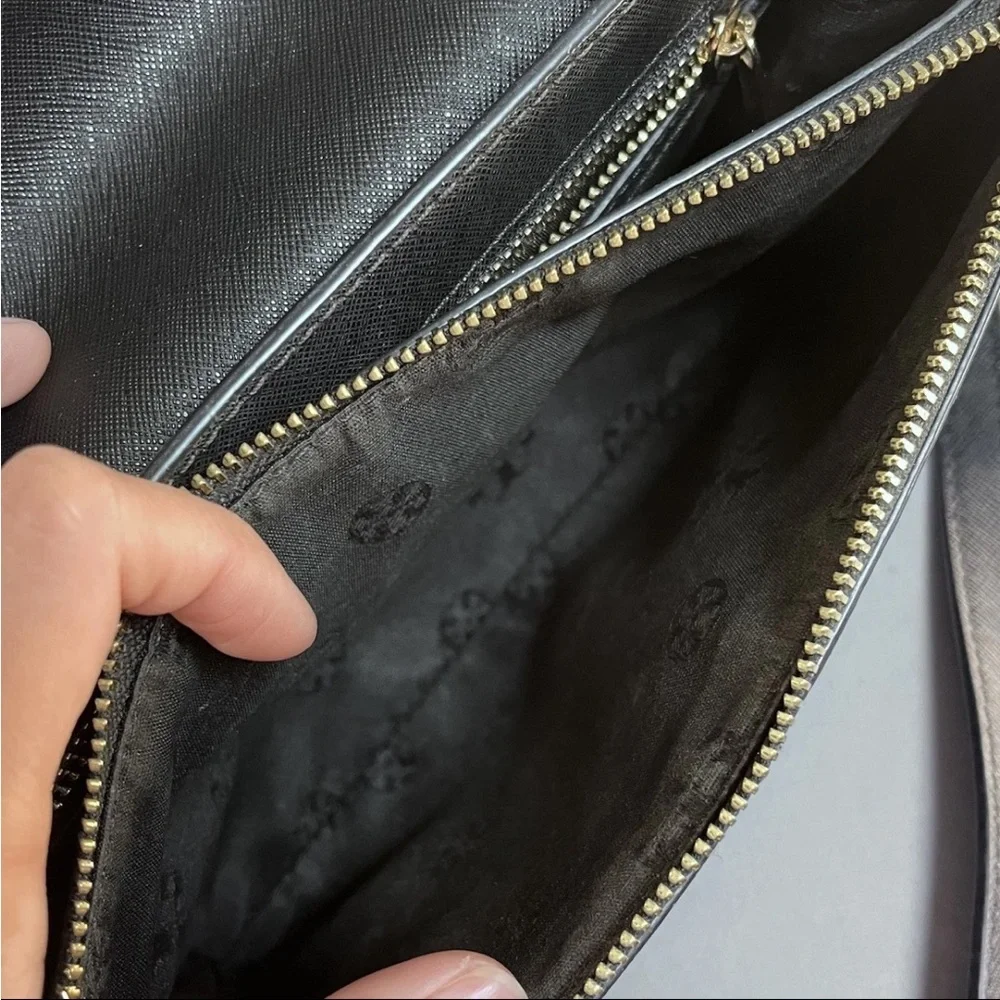 TORY BURCH Emerson Combo Chelsea Crossbody in‎ Black